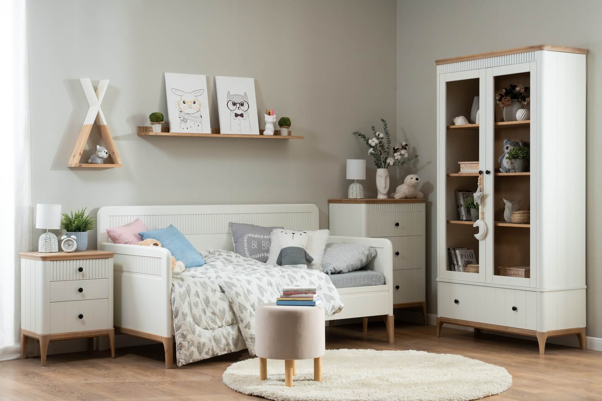 Шкаф книжный Грета №11-140/180 Тимберика