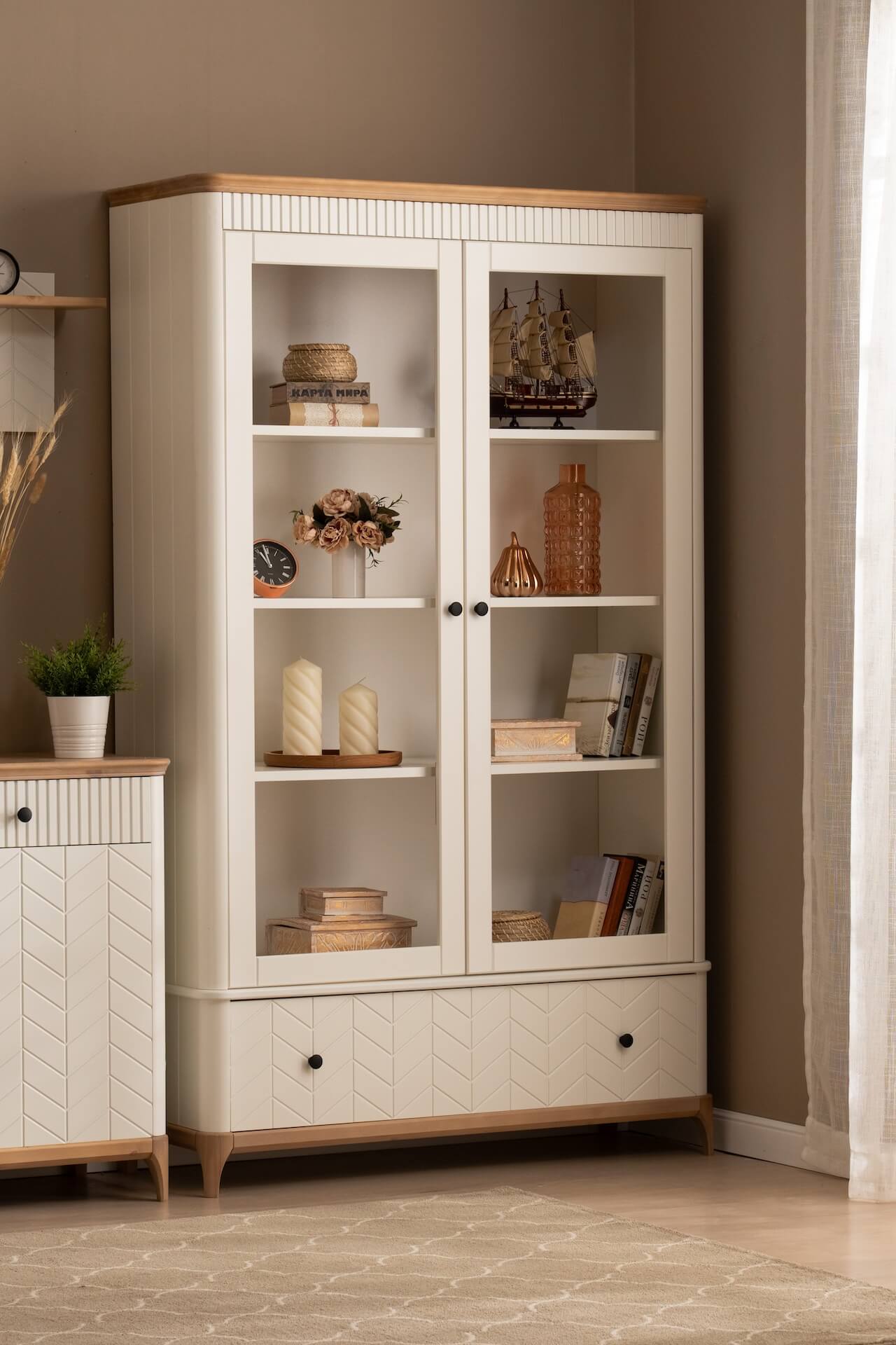 Шкаф книжный Грета №12-140/180 Тимберика